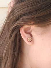 DAISY STUD EARRINGS