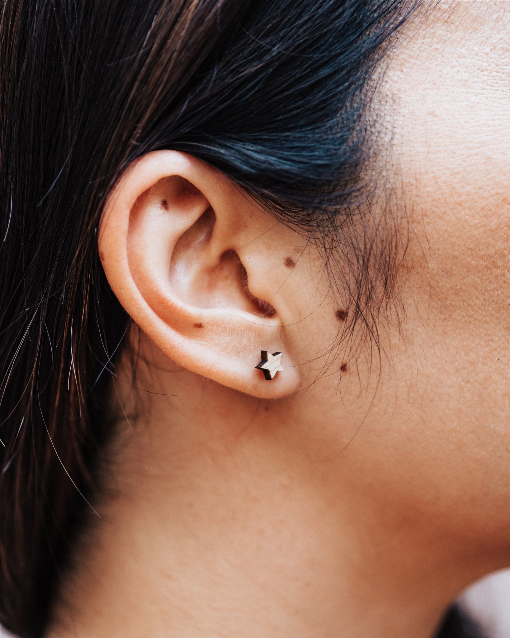 STAR STUD EARRINGS